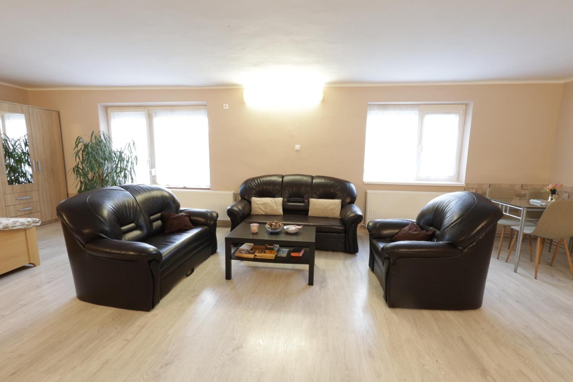 Stardust Apartman Печ Екстер'єр фото