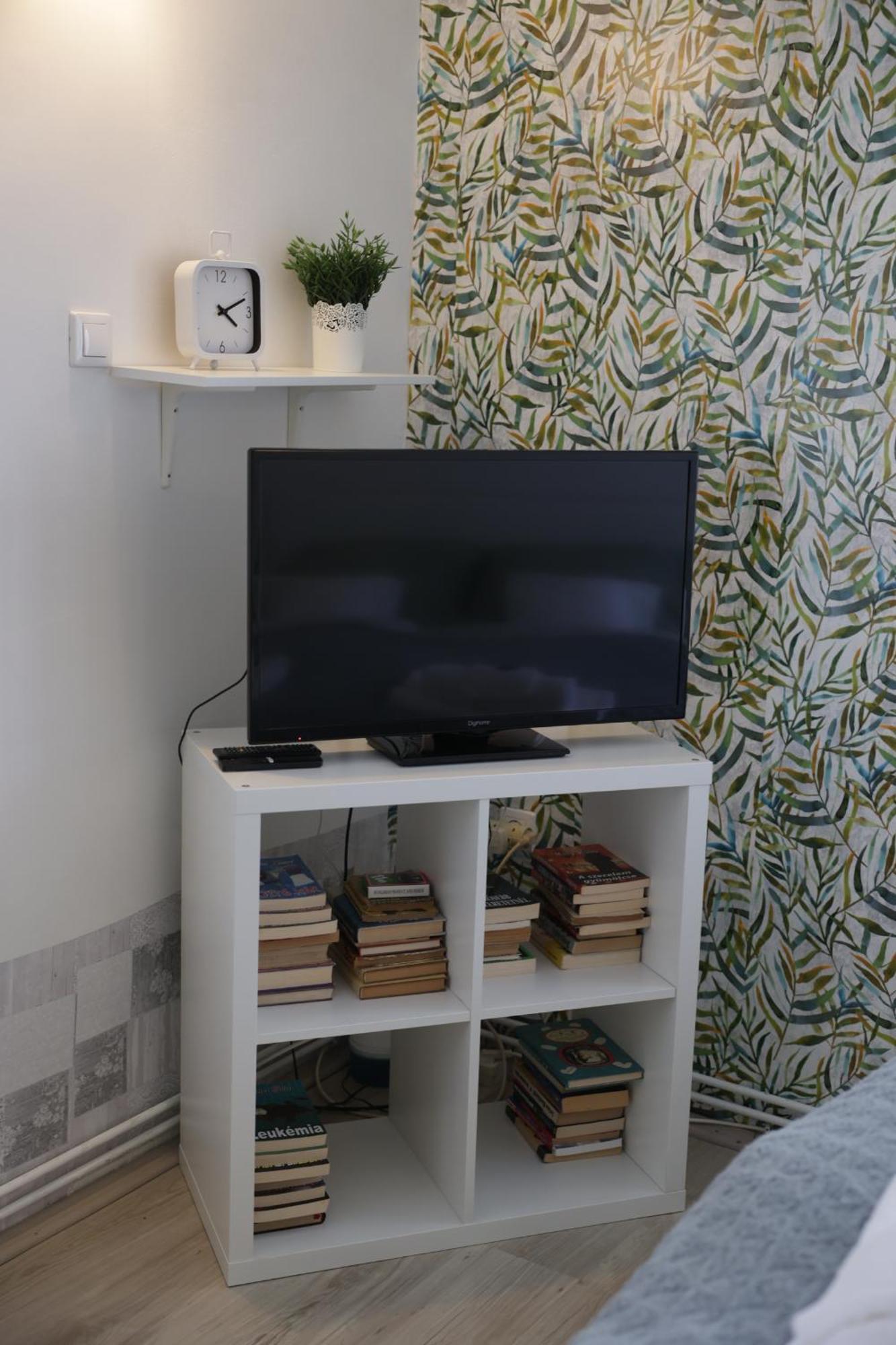 Stardust Apartman Печ Екстер'єр фото