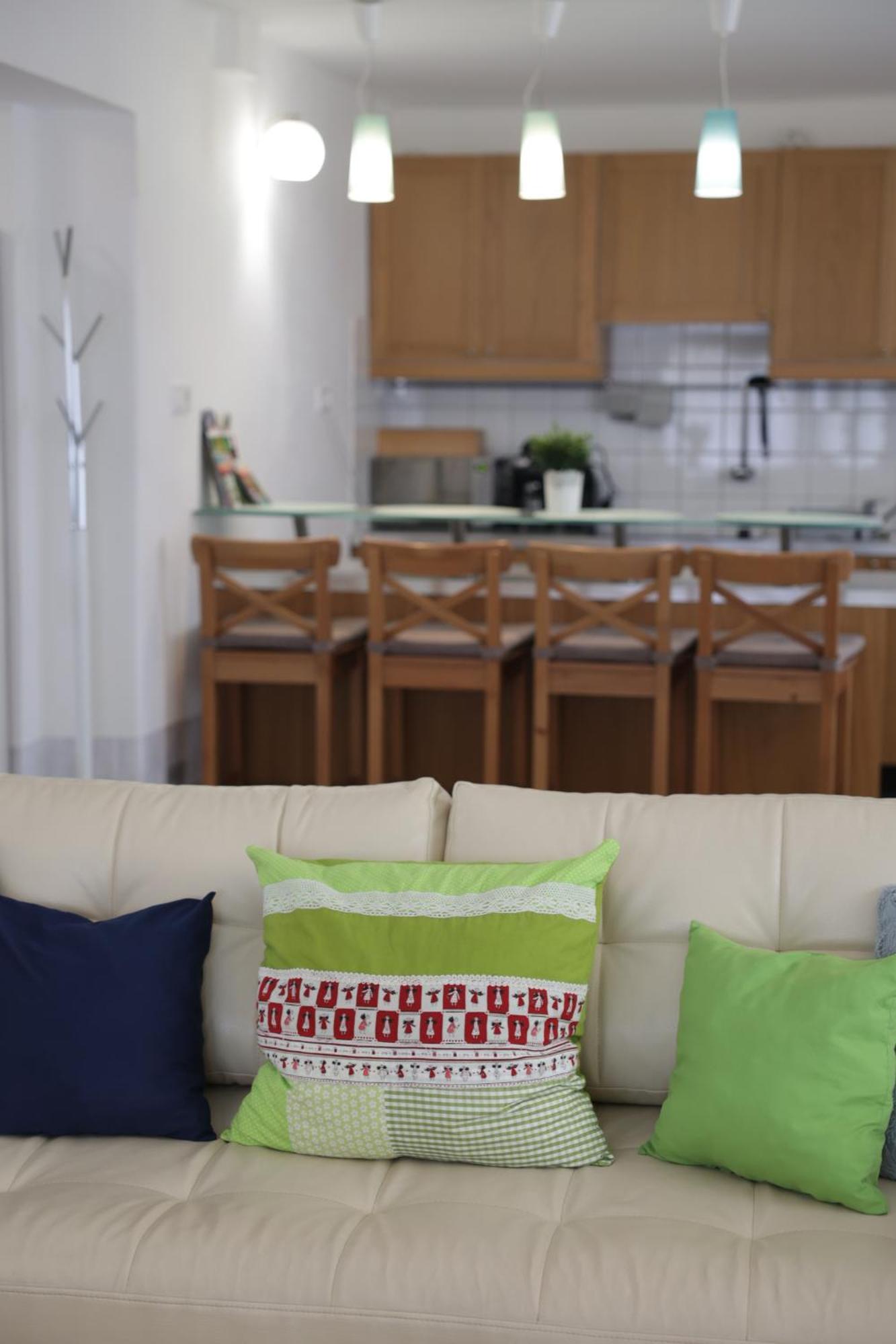 Stardust Apartman Печ Екстер'єр фото